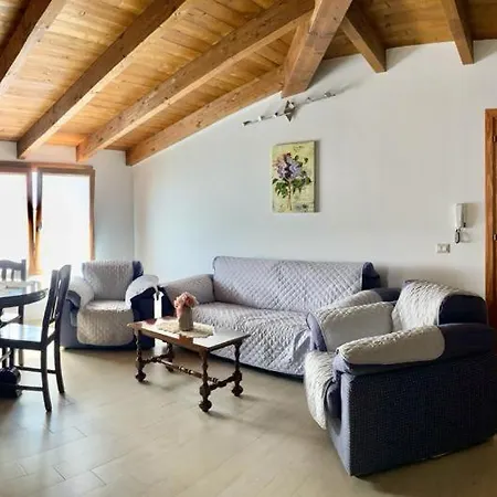 Ilaria Apartment *