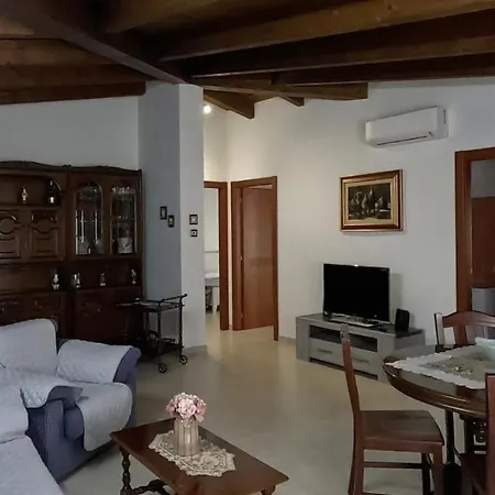 Ilaria